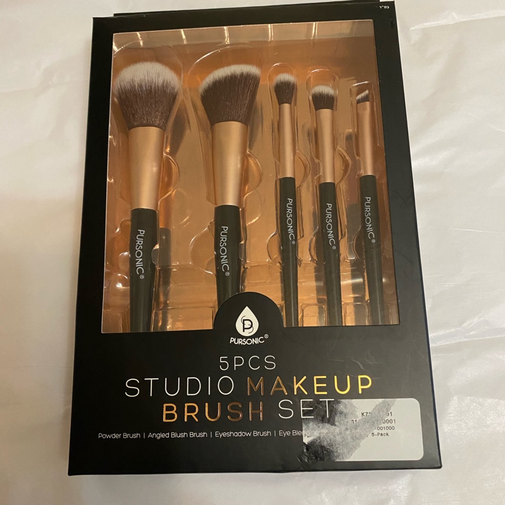 Pursonic Studio Makeup Brush set. Brand new w/o tags. Set of 5 brushes